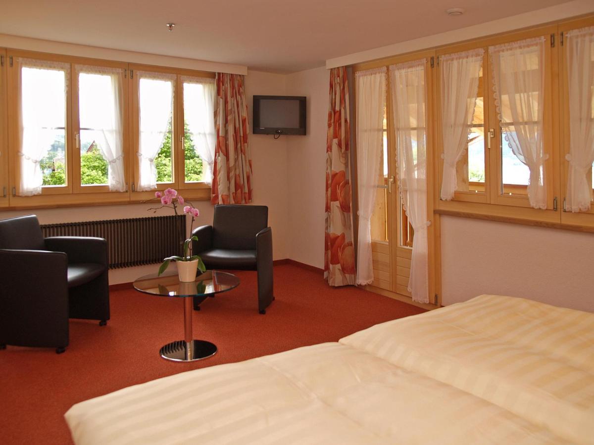 Hotel Steinbock Бриенц Экстерьер фото