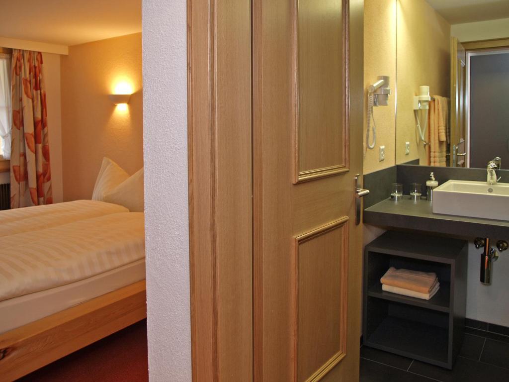 Hotel Steinbock Бриенц Номер фото