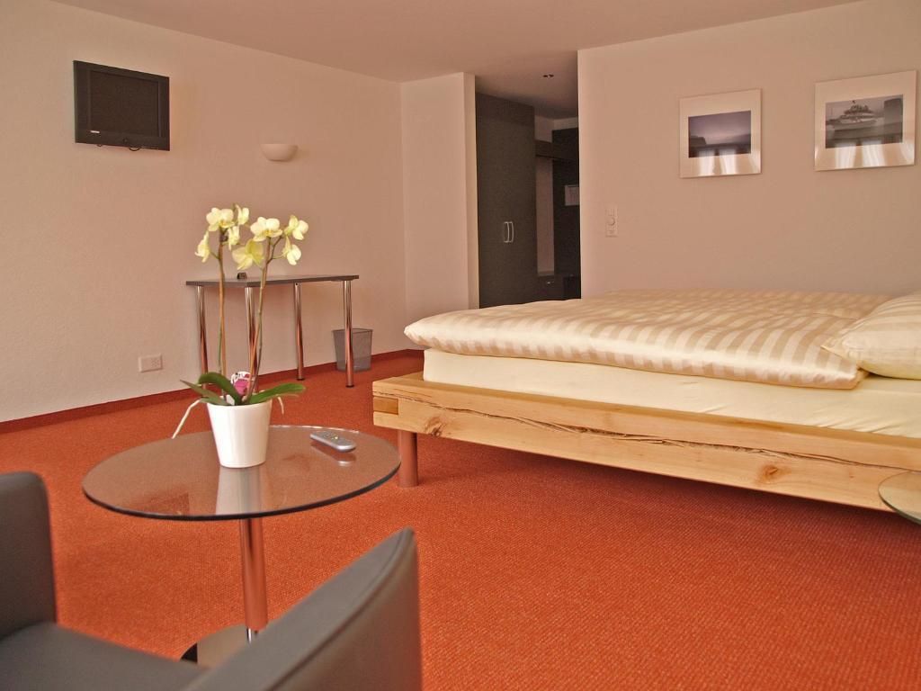 Hotel Steinbock Бриенц Номер фото